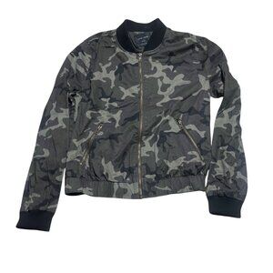 Love Tree Camo Print Bomber Lightweight Jacket Womens Small  FLAW HOLE